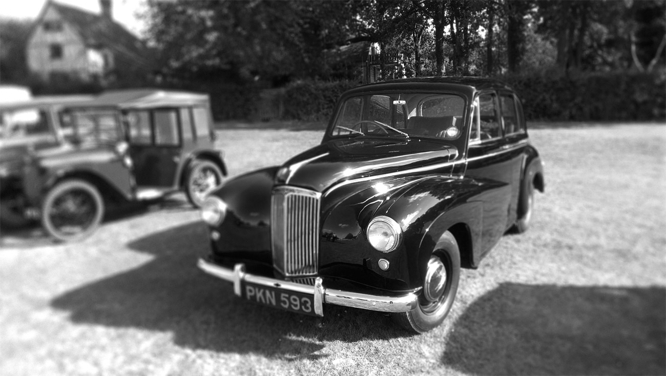 ICMSTUDIOS - Photo of a beautiful vintage car. The photo was taken at a fair near Tunbridge Wells. The photo was taken on a HTC One S. Strangely, it is not too bad!