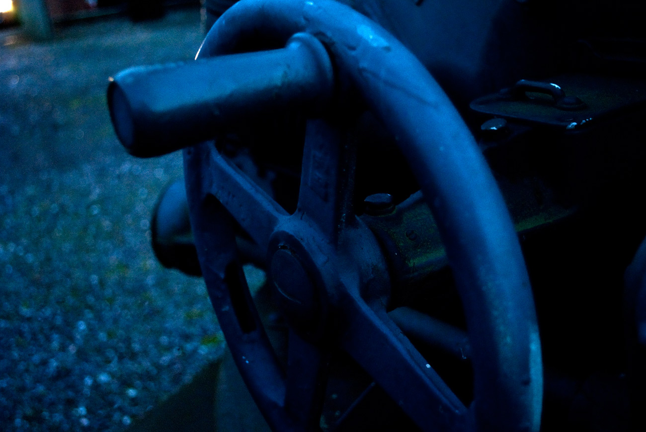 ICMSTUDIOS - A close up photo of a big gun. Shot taken near Stratford-Upon-Avon. the shot was taken in the early evening.